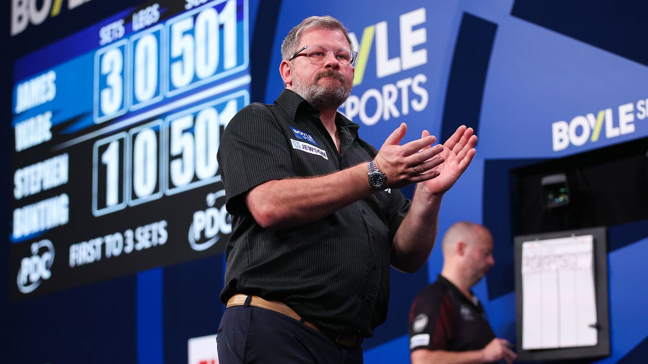 Darts results: Luke Humphries and James Wade book places in World Grand Prix quarter-final