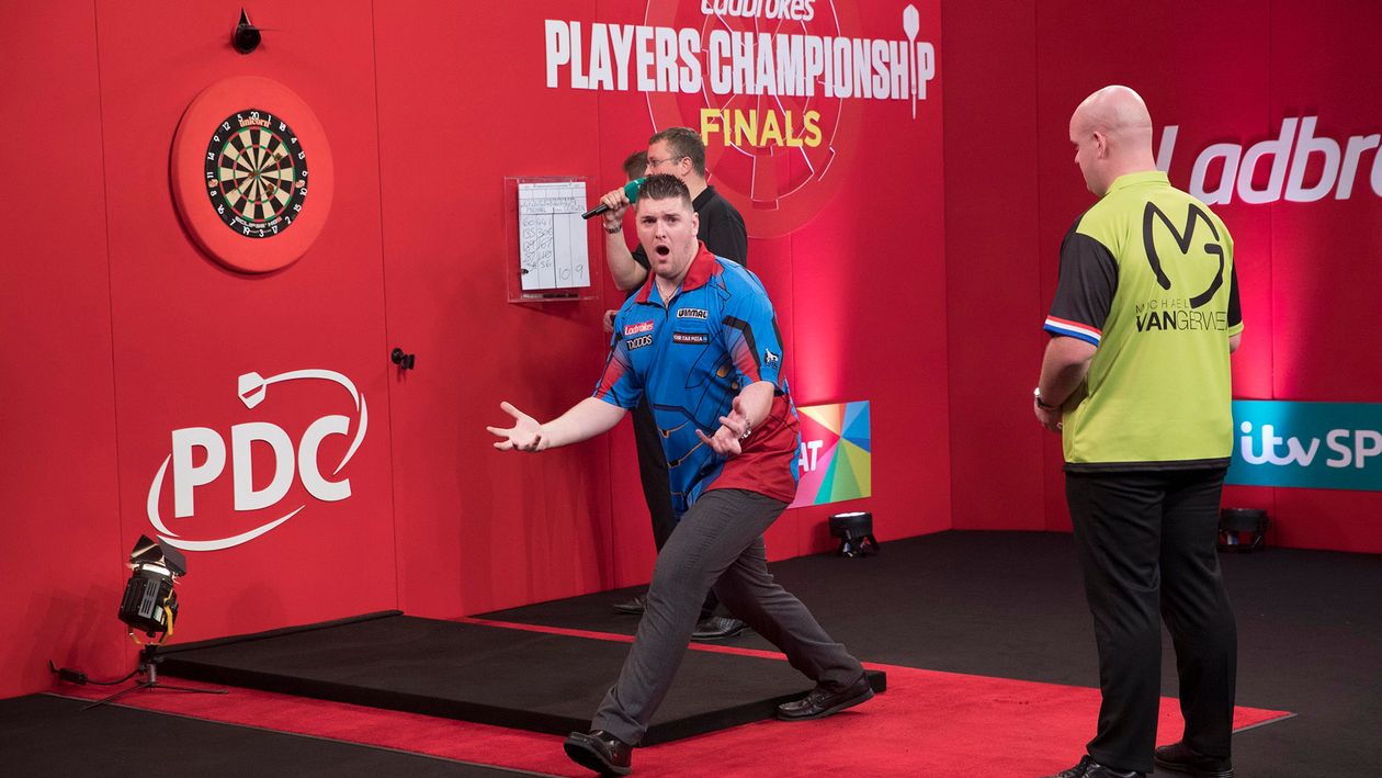 Players Championship Finals darts results Daryl Gurney hits the bullseye to beat MVG in an epic final