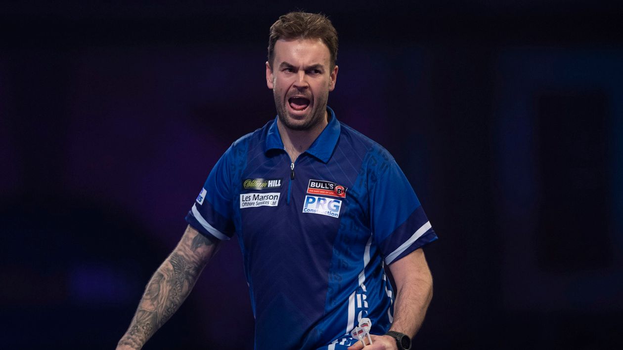 Darts results Ross Smith stars on opening day of International Darts Open