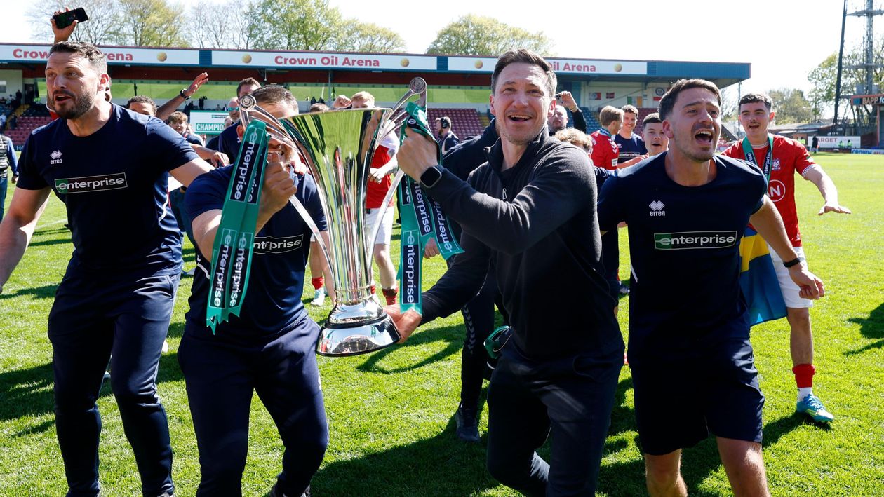 York sack manager Stuart Maynard after 108 points National League season