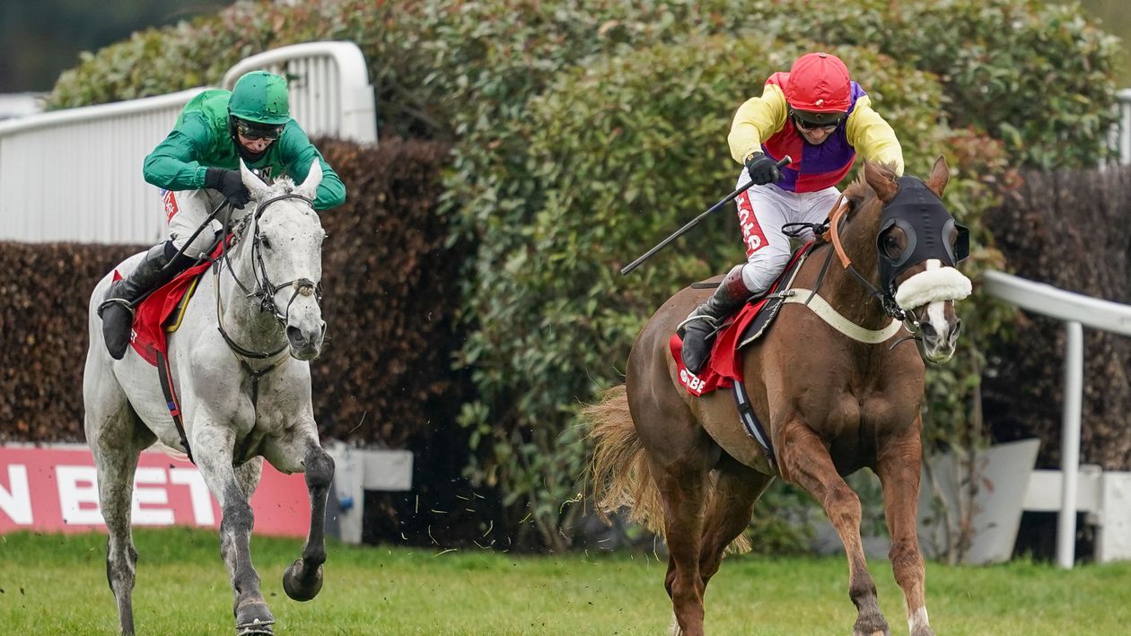 Native River has the measure of Bristol De Mai