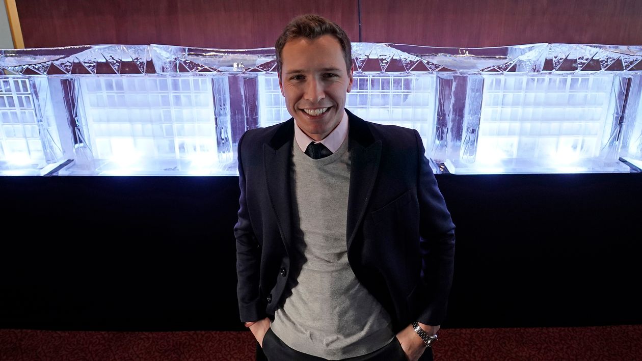 Oli Bell - hosting the Sky Bet Sunday Series