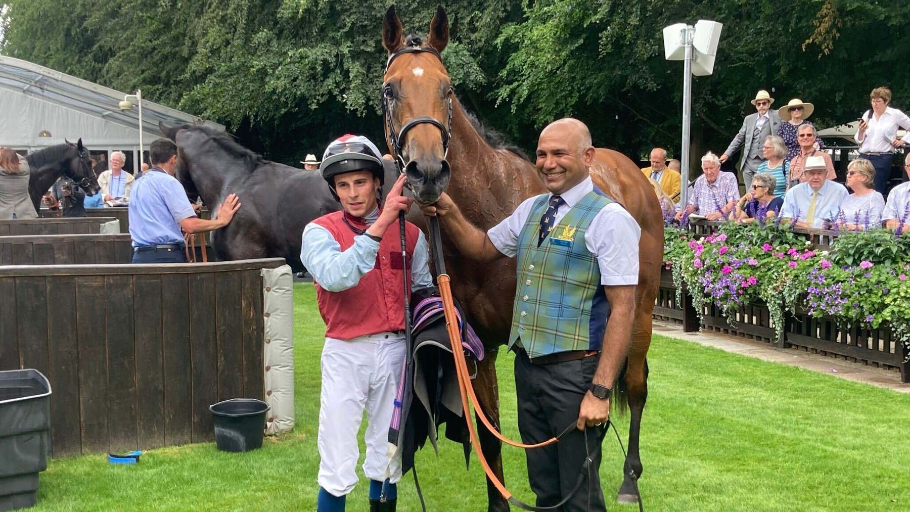 Newmarket review Reina Del Mar reigns for Ed Walker