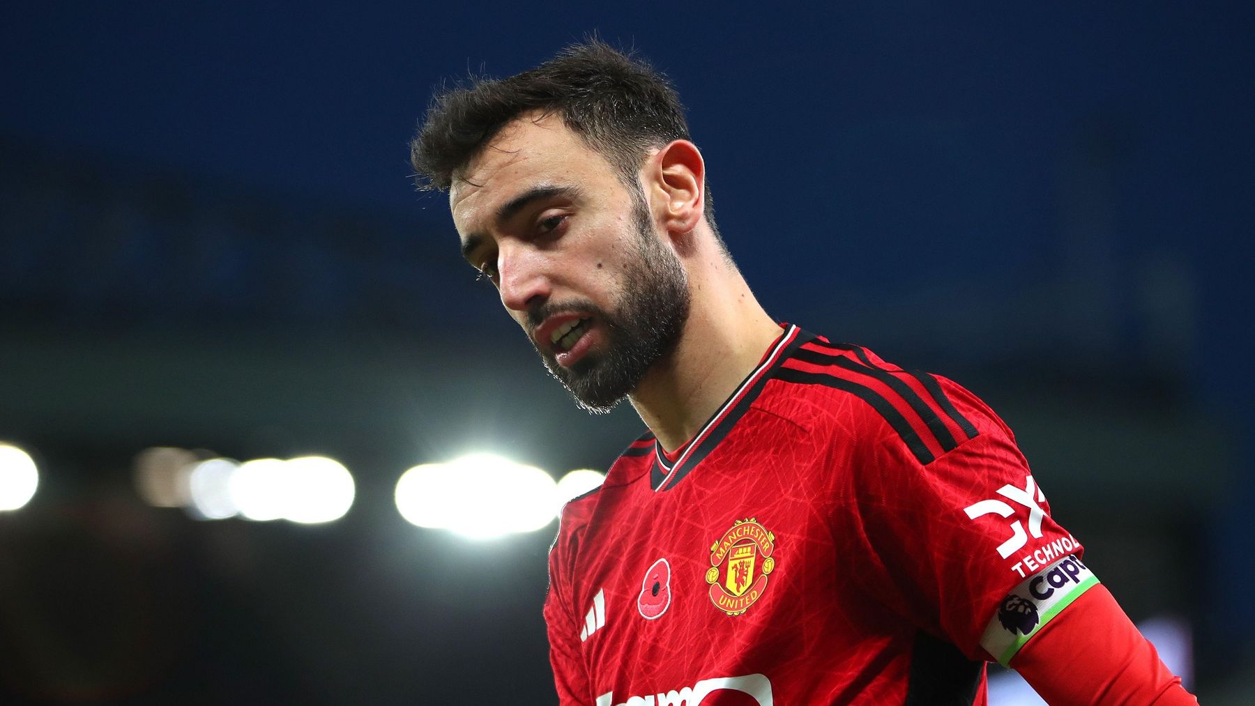 Man Utd star Bruno Fernandes builds his 'perfect player' including