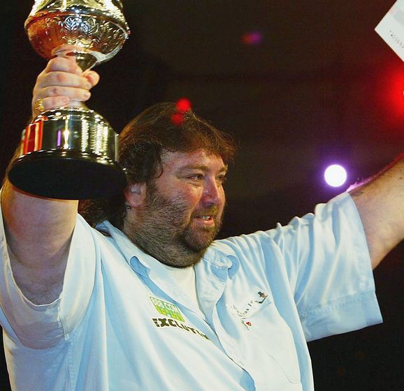 Former world darts champion Andy Fordham dies at the age of 59