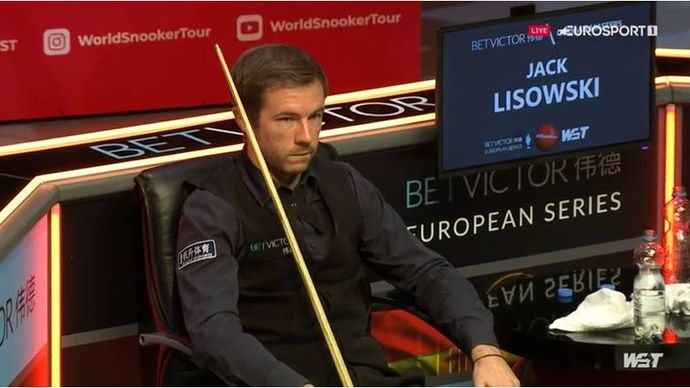 Jack Lisowski can only look on as Tom Ford clears to win (Eurosport)