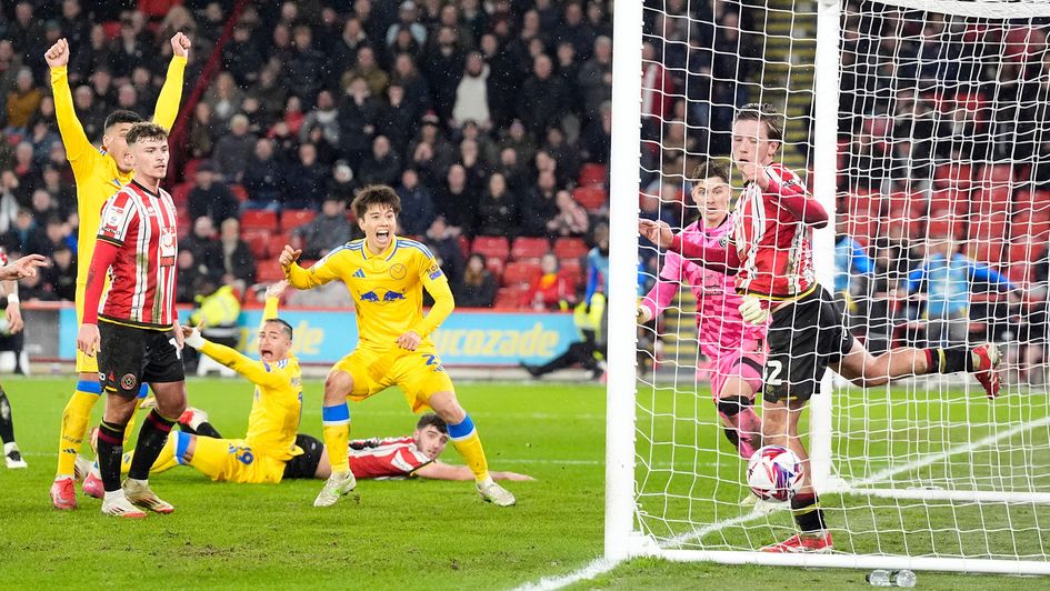 Ao Tanaka scores for Leeds