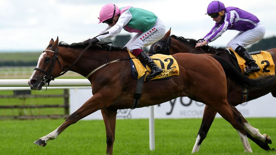 Sujet ridden by Chris Hayes on their way to winning the Dubai Duty Free Handicap