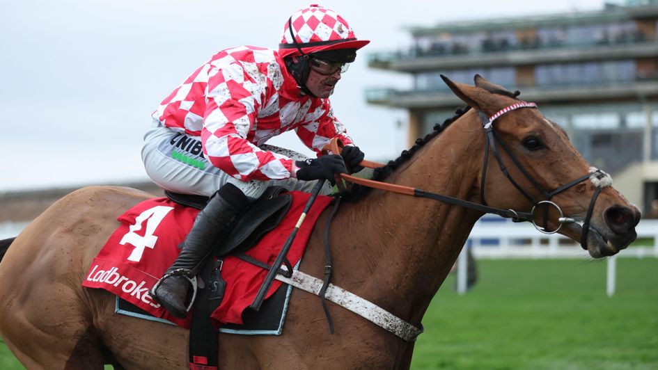 Jango Baie powers to victory at Ascot