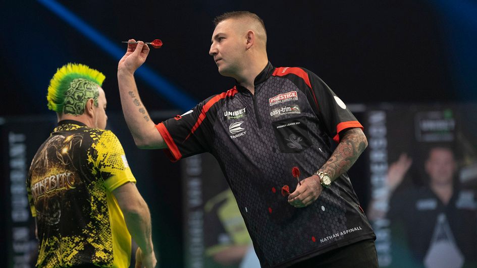 Nathan Aspinall and Peter Wright (Picture: Lawrence Lustig/PDC)