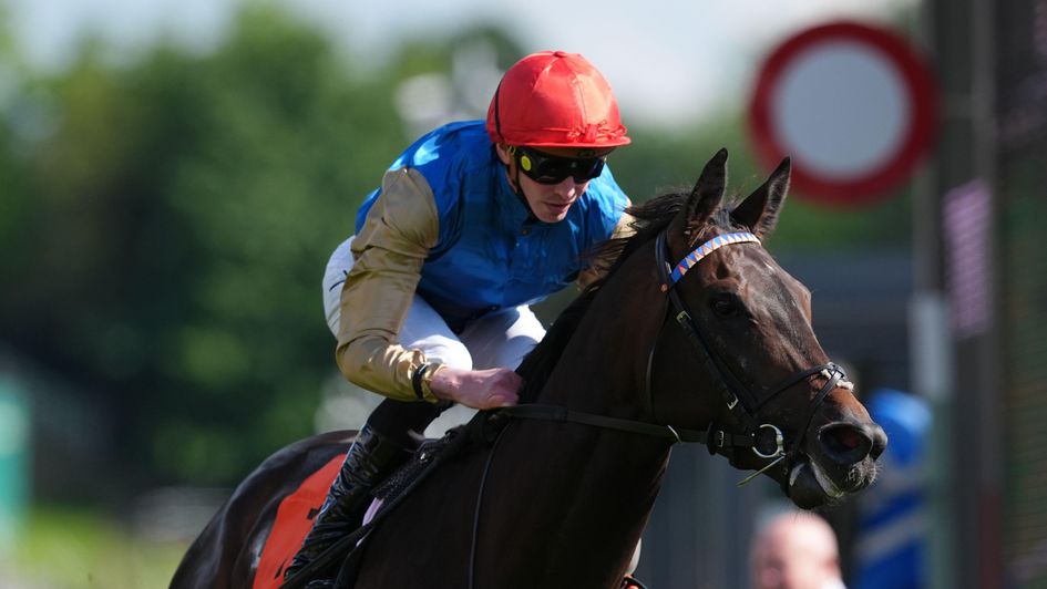 Tornado Tower opens his account under James Doyle