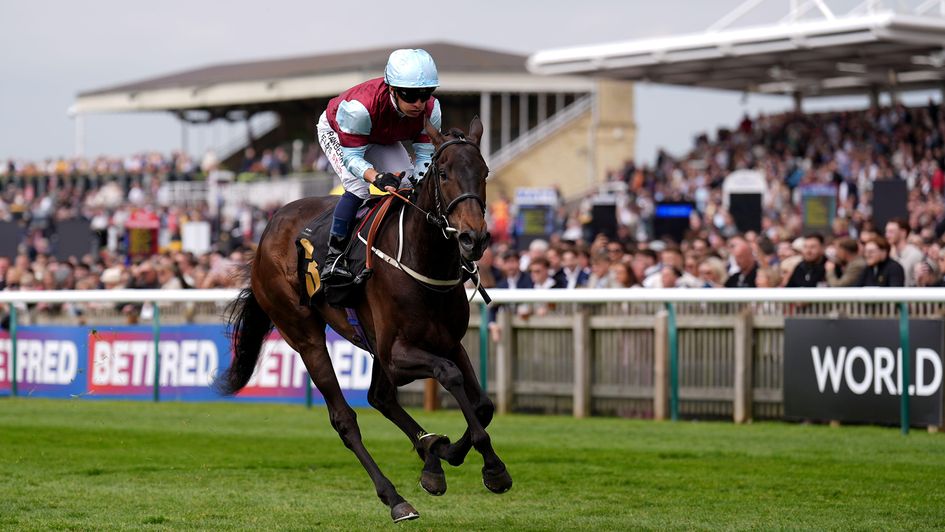 Jennifer Jane comes clear at Newmarket