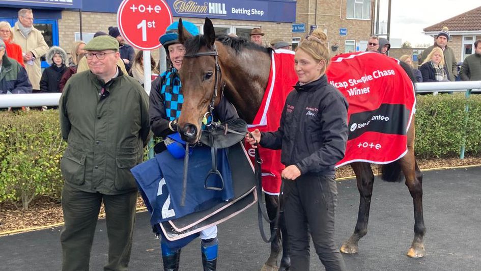 Nocte Volatus pictured with winning connections