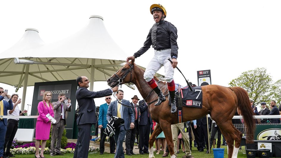 Stradivarius and Frankie Dettori after completing the Stayers' Million at York