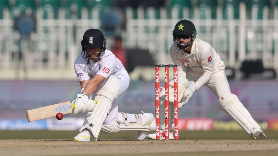 Ben Duckett celebrates his maiden Test century