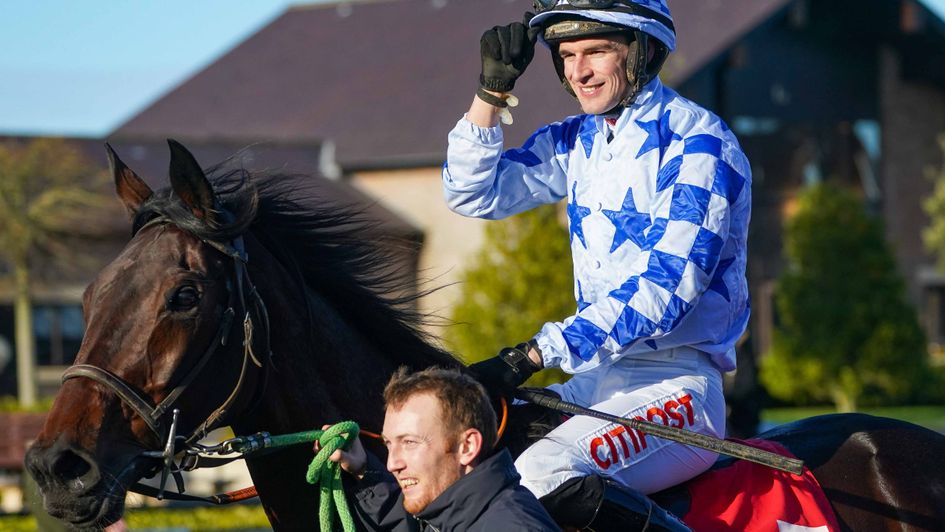 Danny Mullins celebrates on Darrens Hope