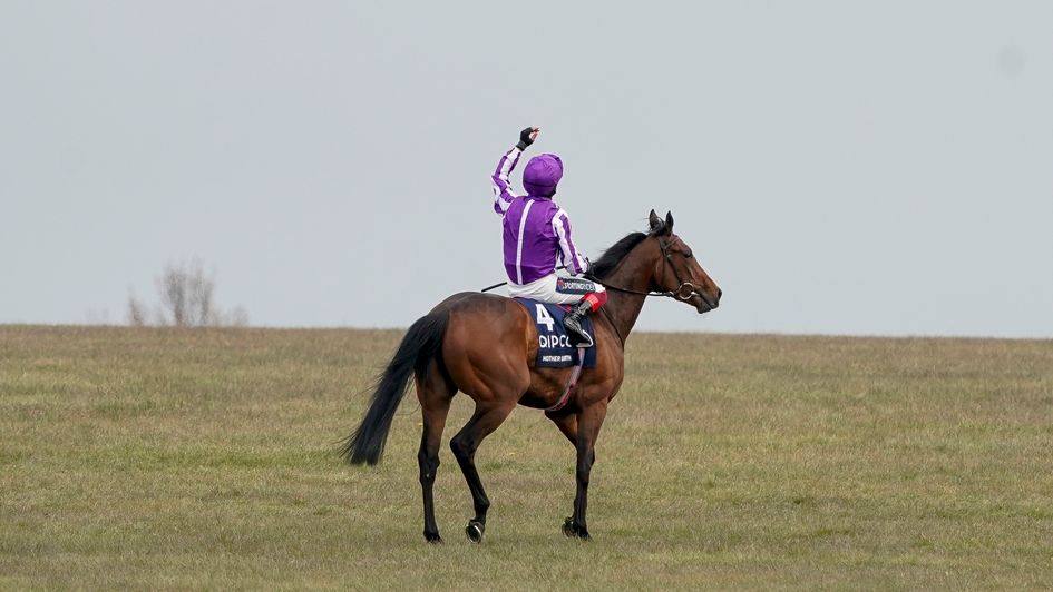Frankie Dettori and Mother Earth after winning the 1000 Guineas