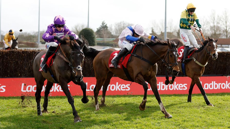 Rubaud (left) digs deep to win at Kempton