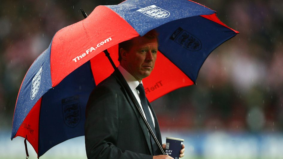 Steve McClaren with his famous umbrella