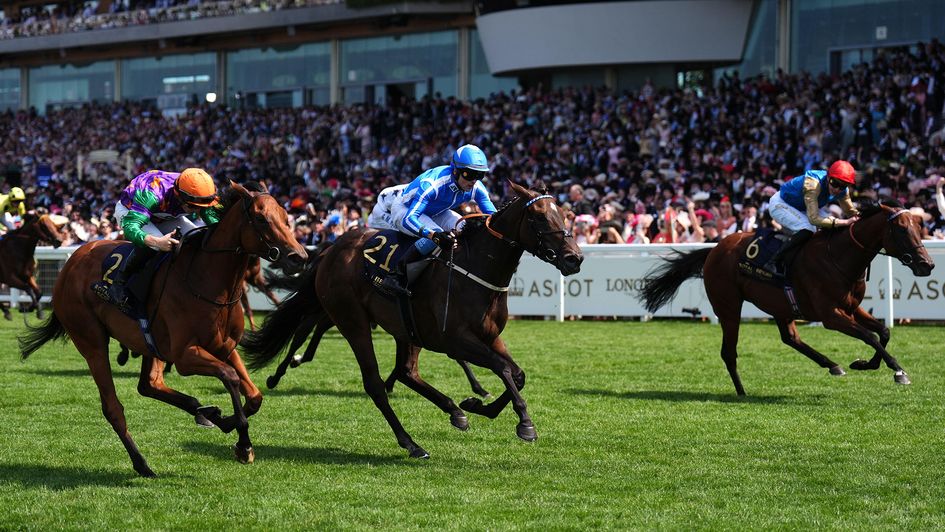 Venetian Sun (blue silks) beats Spicy Marg (near side) at Royal Ascot