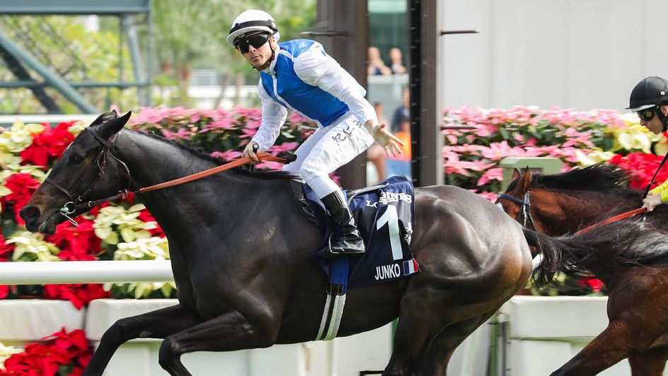 Maxime Guyon wins the HK Vase on Junko