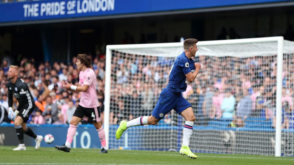 Mason Mount celebrates his goal against Leicester