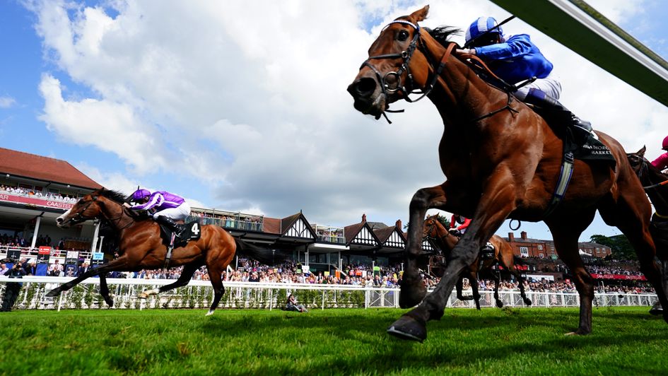 Point Lonsdale (far side) wins the Huxley Stakes