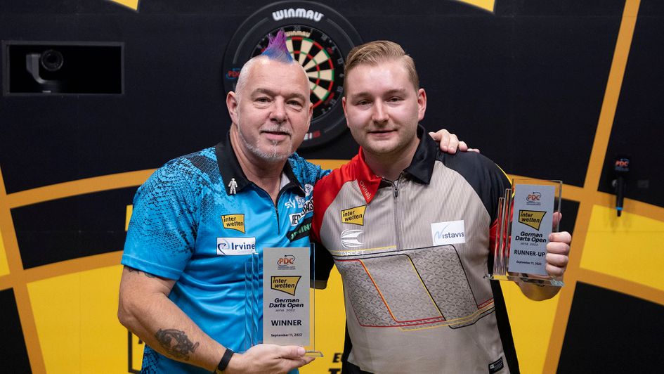 Peter Wright and Dimitri Van den Bergh (Picture: Kais Bodensieck/PDC Europe)
