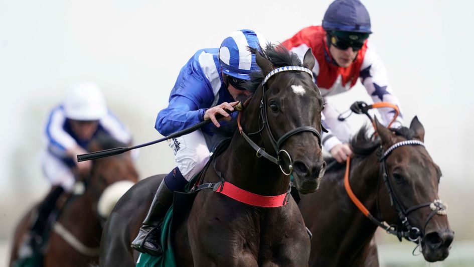 Mohaather is away and clear in the Greenham