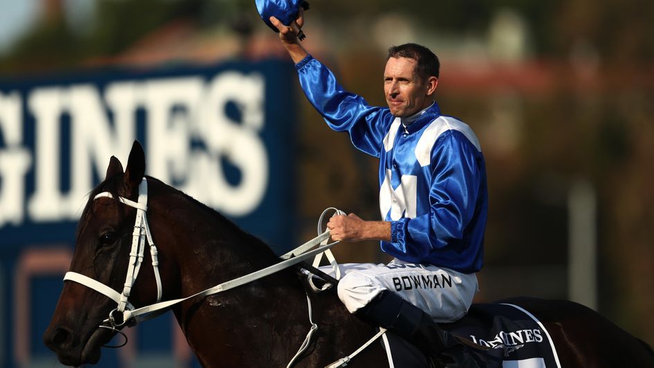 Winx bows out in style at Randwick