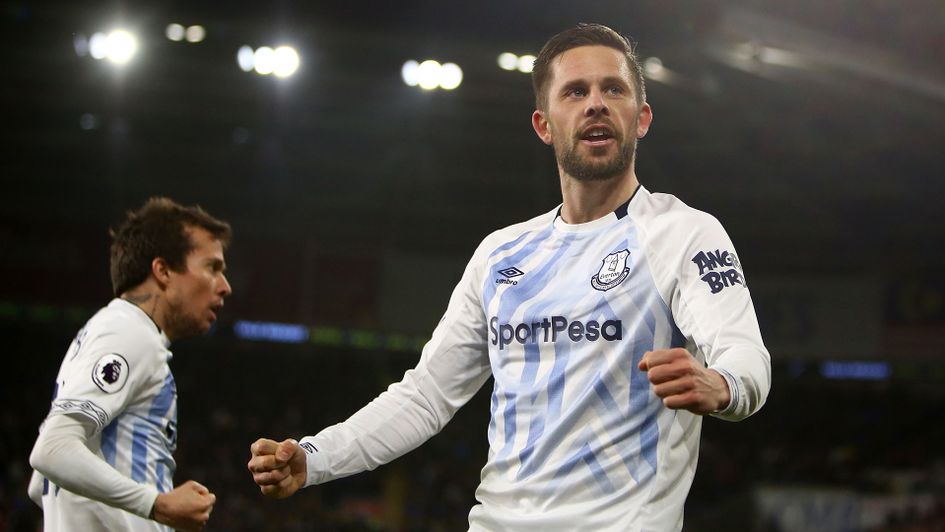 Gylfi Sigurdsson celebrates during Everton's win over Cardiff