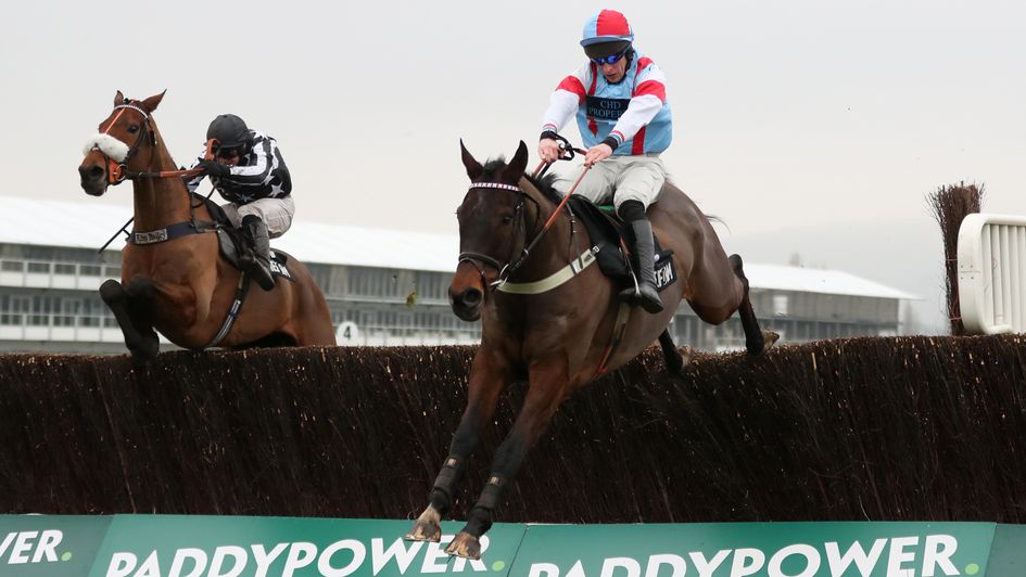 Simply The Betts beats Imperial Aura at Cheltenham