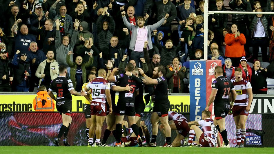Salford celebrate Joey Lussick's try in the final eliminator with Wigan