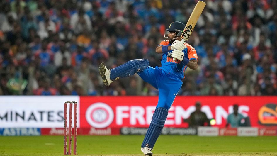 Hardik Pandya goes on the attack