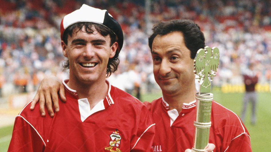 Swindon manager Osvaldo Ardiles (right) and player Alan McLoughlin
