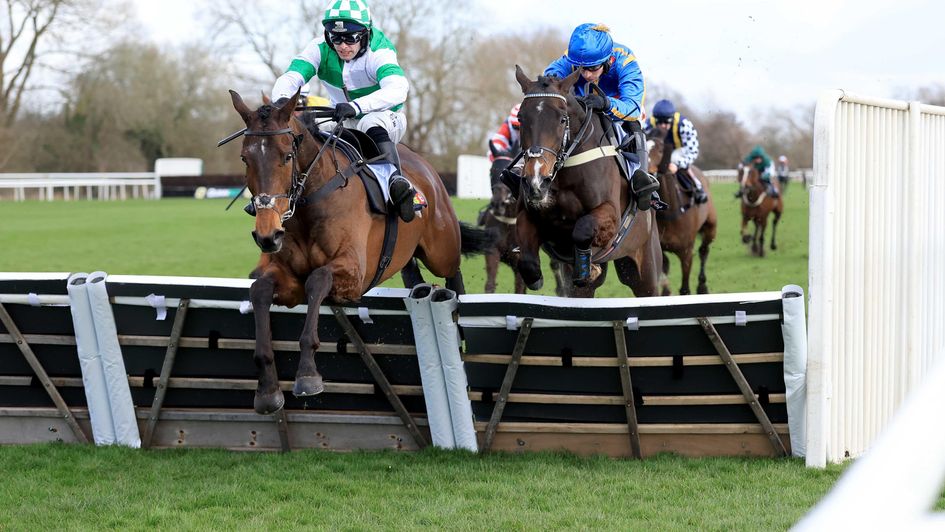 Wellington Arch leads over the last