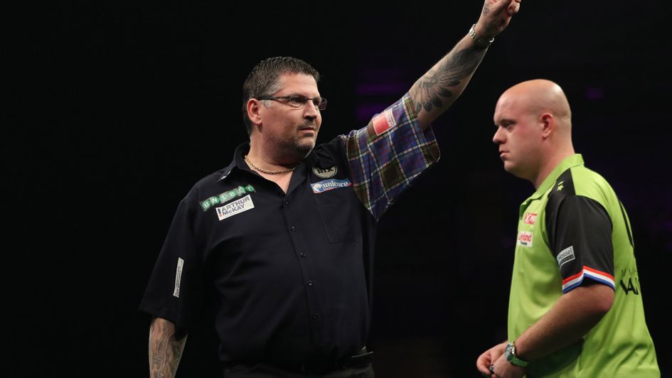 Gary Anderson defeated Michael van Gerwen (Picture: Lawrence Lustig)