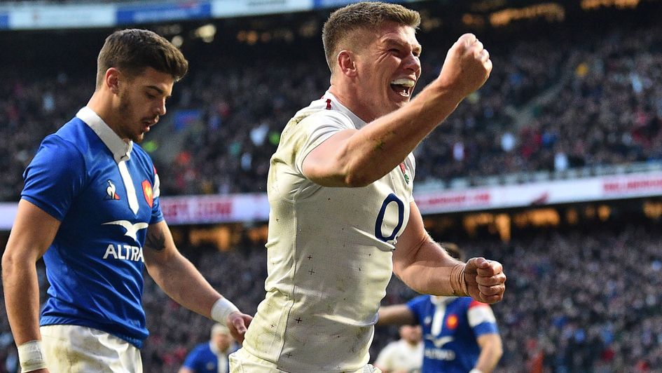 Owen Farrell celebrates his try as England thrashed France