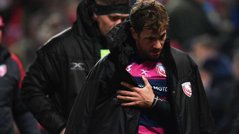 Danny Cipriani was forced off before half time with the injury
