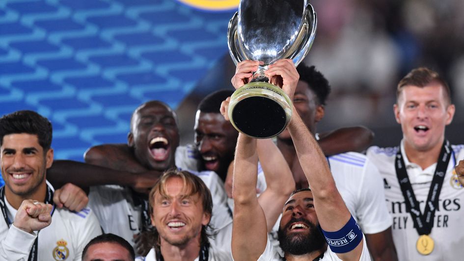 Karim Benzema lifts the UEFA Super Cup