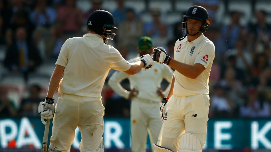 Dom Bess and Jos Buttler kept England in the Test