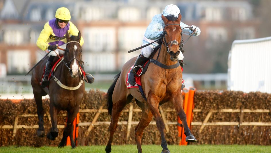 Summerville Boy lands the Tolworth