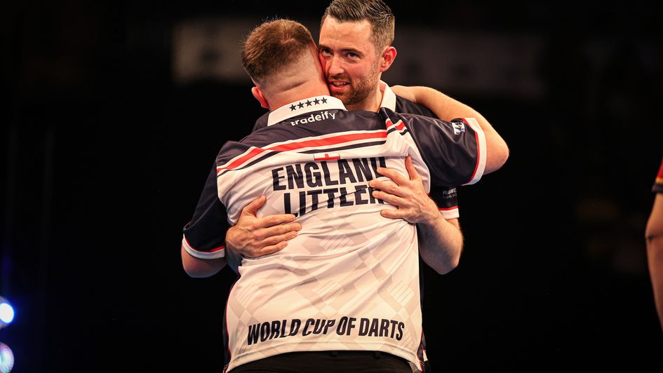 Relief for the England duo (Sebastian Doppstadt/PDC and Jenny Segers/PDC)