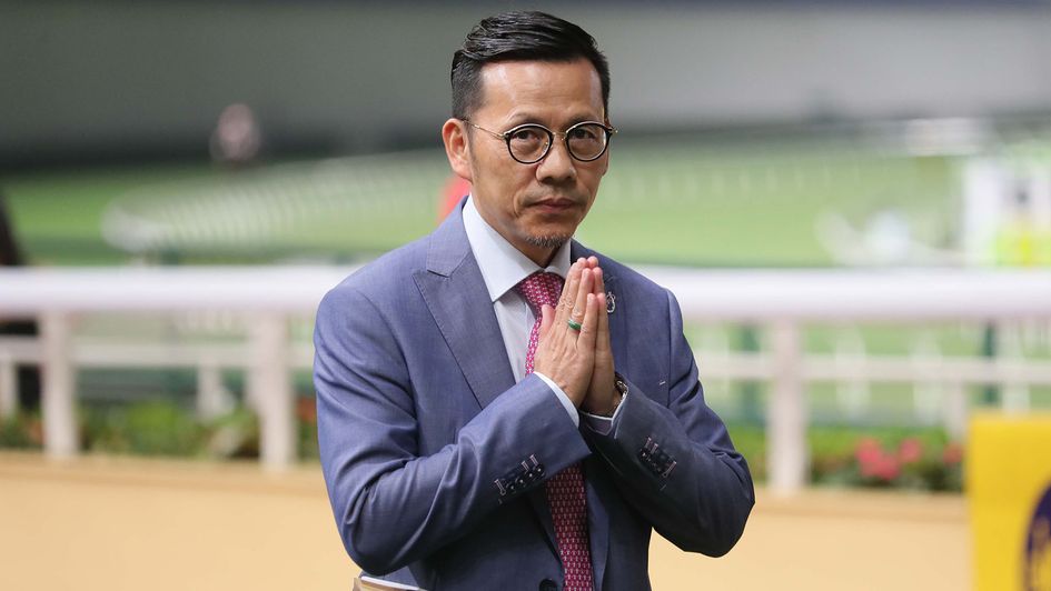 Frankie Lor gives thanks after his 400th success