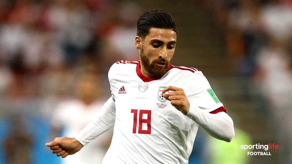 Alireza Jahanbakhsh: Signs for Brighton