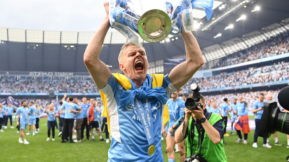 Oleksandr Zinchenko Arsenal to sign Manchester City defender for £32m