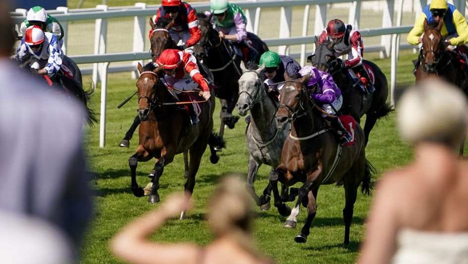 Silvestre De Sousa doubles up on General Zoff
