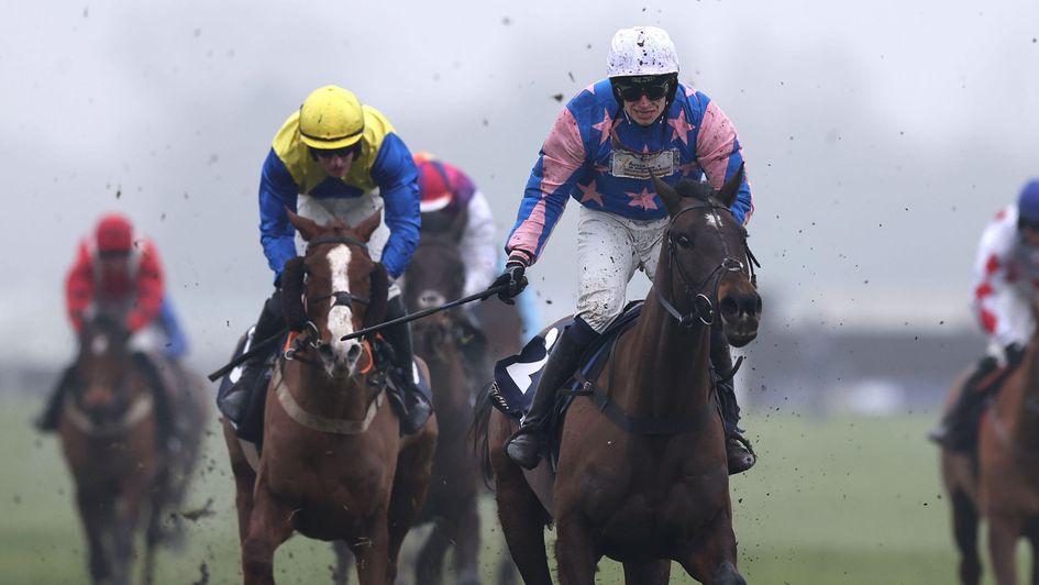 Santos Blue wins at Newbury