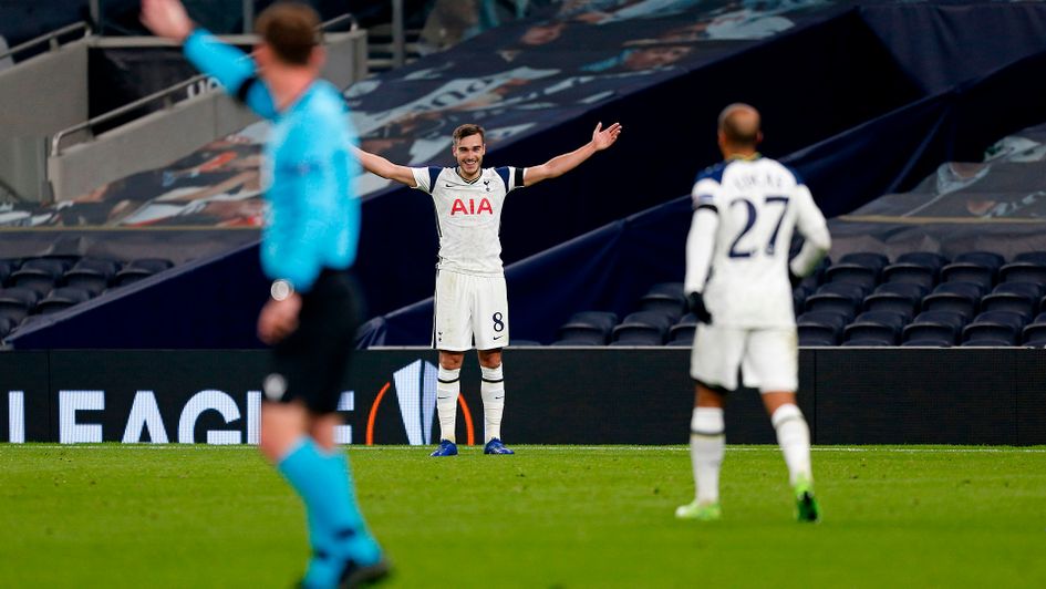 Harry Winks celebrates his goal