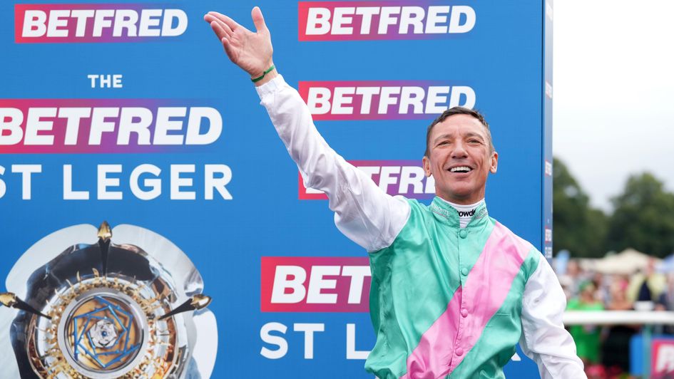 Frankie Dettori waves goodbye to the Doncaster crowd